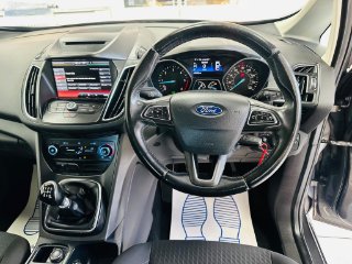 /photos/10067/75857e45-431c-40ff-af6c-1e09b14ea53a_i320x240.jpg