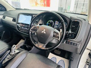 /photos/10067/dbf51936-00b2-4a3f-ae8c-1250b89f5d3f_i320x240.jpg